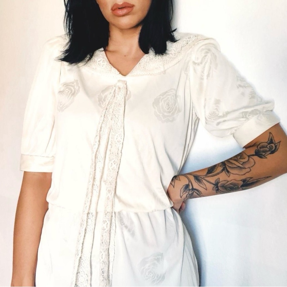 Lace Collar Tie-Front Cream Women's Top